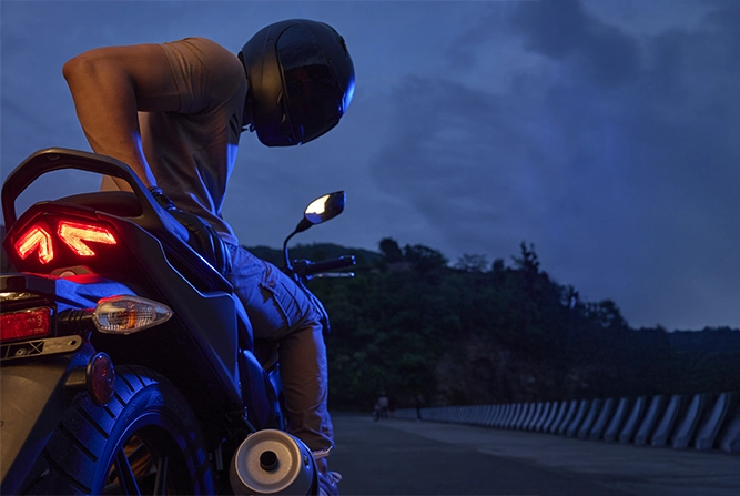 TVS Raider 125 Full Review: Price, Features, Mileage & Design in Hindi